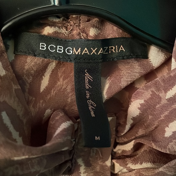 BCBG 92% silk blouse - Picture 5 of 6